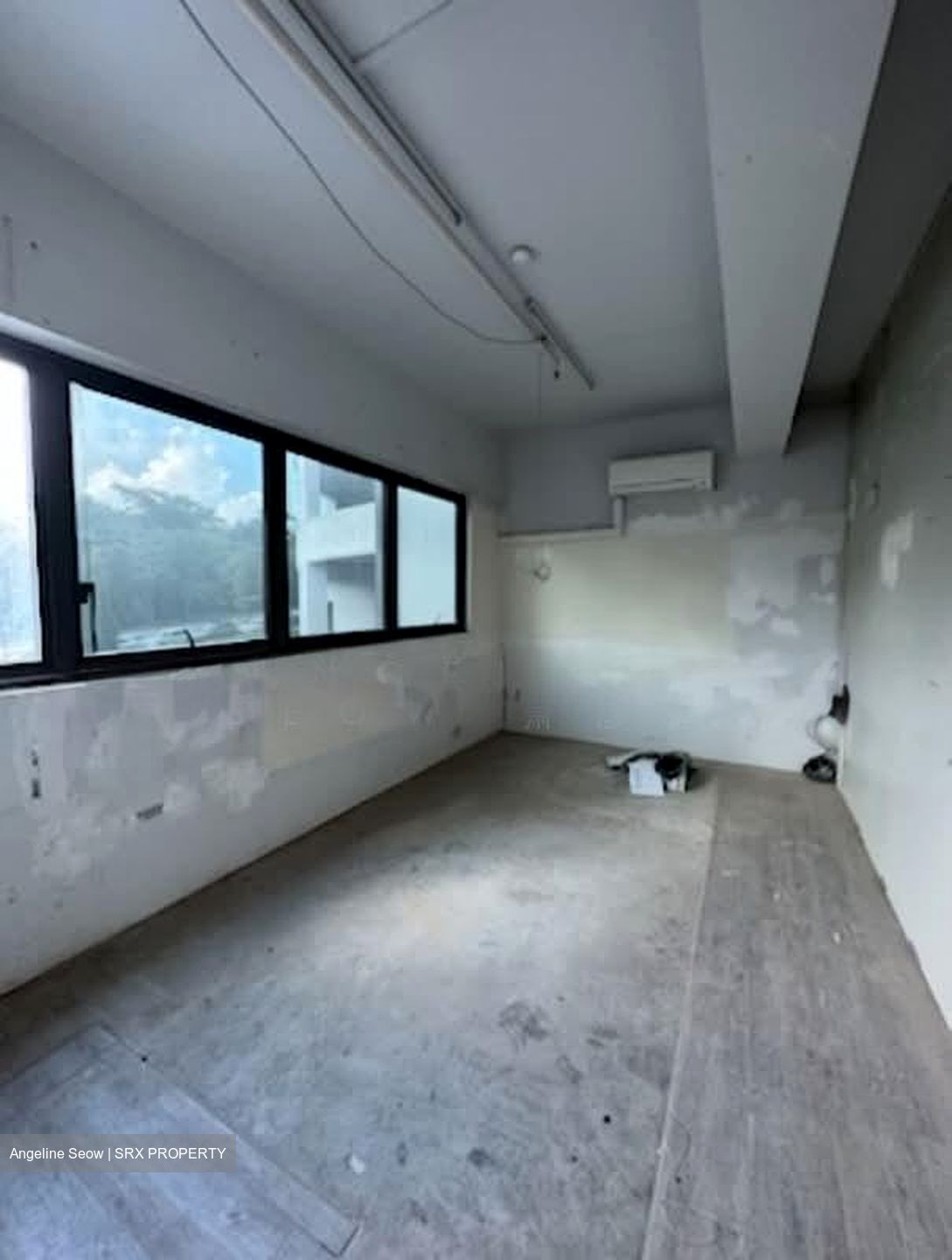 Premier @ Kaki Bukit (D14), Factory #568051131